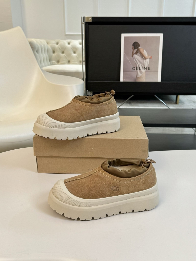 Ugg Flat Shoes